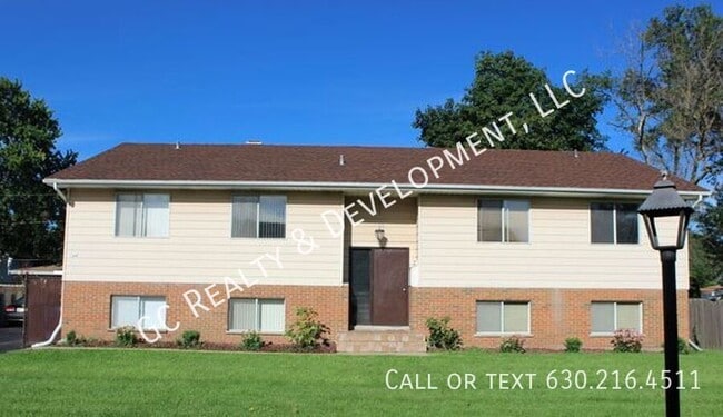 Primary Photo - 1044 S York Rd