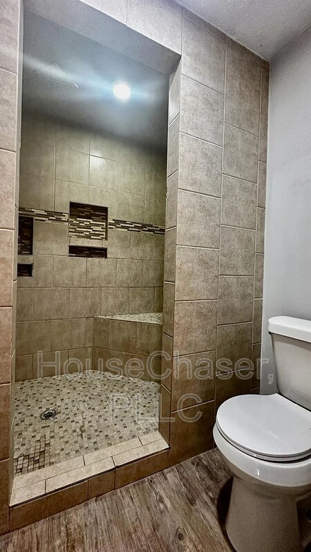 Building Photo - 611 Ironton Ave