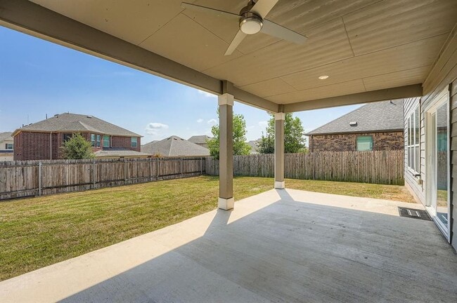 Building Photo - 5104 Lazy Ct Dr