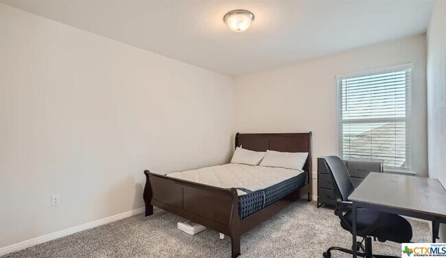 Building Photo - 6400 Rounded Pebble Ln