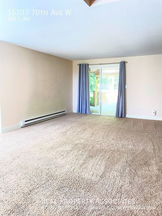 Building Photo - 15703 70th Ave W