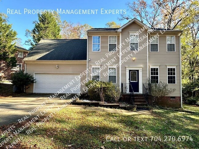 Primary Photo - Charming 3BR/2.5BA Home in Charlotte!