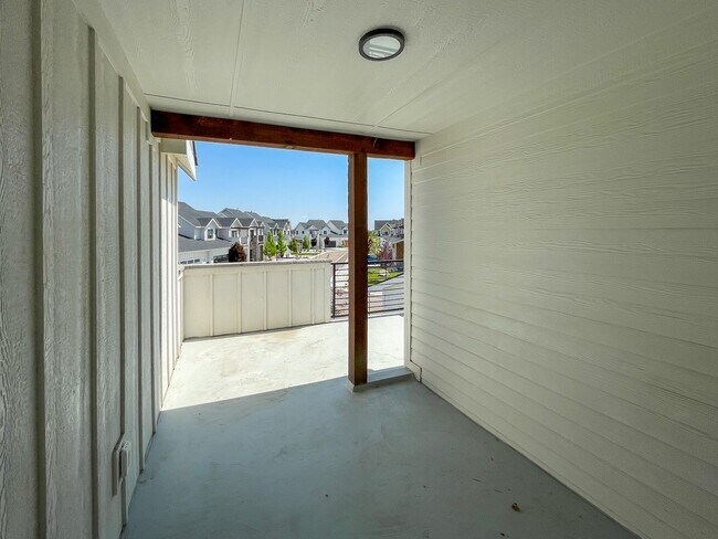 Building Photo - 4200 W Lovegood Ln