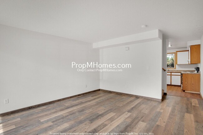 Building Photo - Spacious Updated Three Bedroom in Cully - ...
