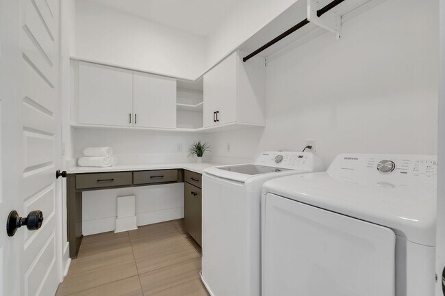 Building Photo - 6409 HIgh Top Ct