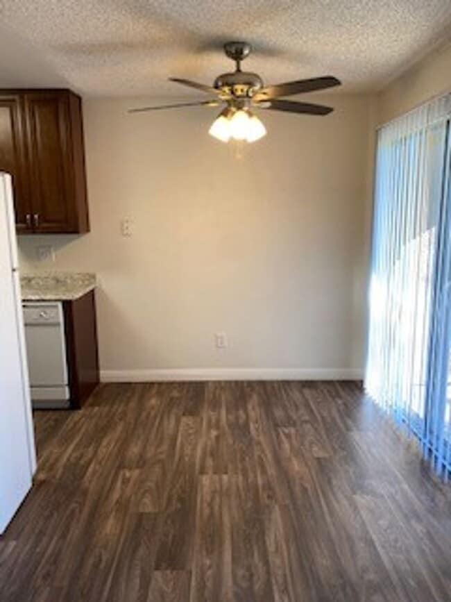 Interior Photo - Sun Valley Gardens