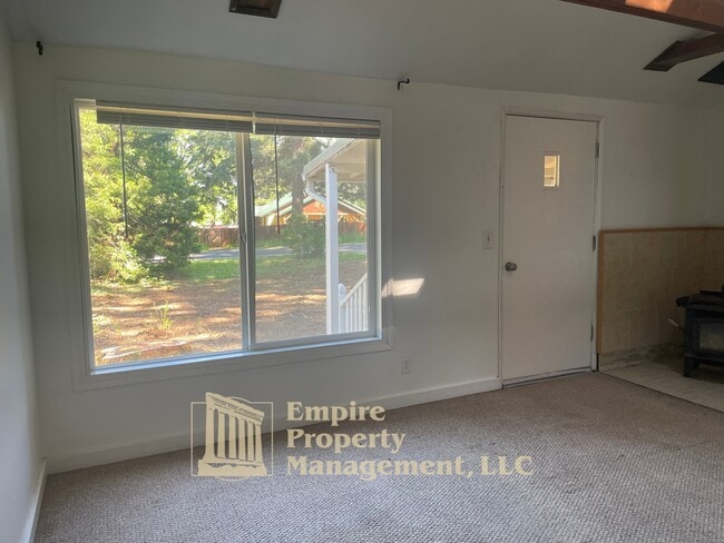 Building Photo - 87948 8th St