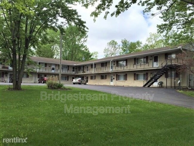 Primary Photo - 7837 N Main St