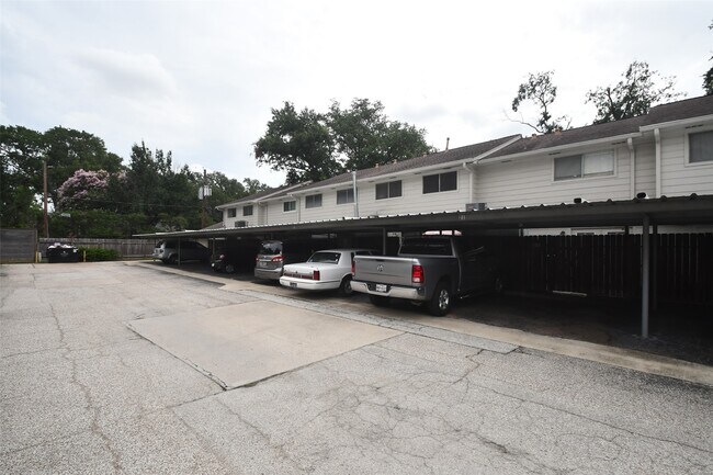 Building Photo - 10018 Knoboak Dr