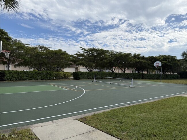 Building Photo - 13462 Kent St