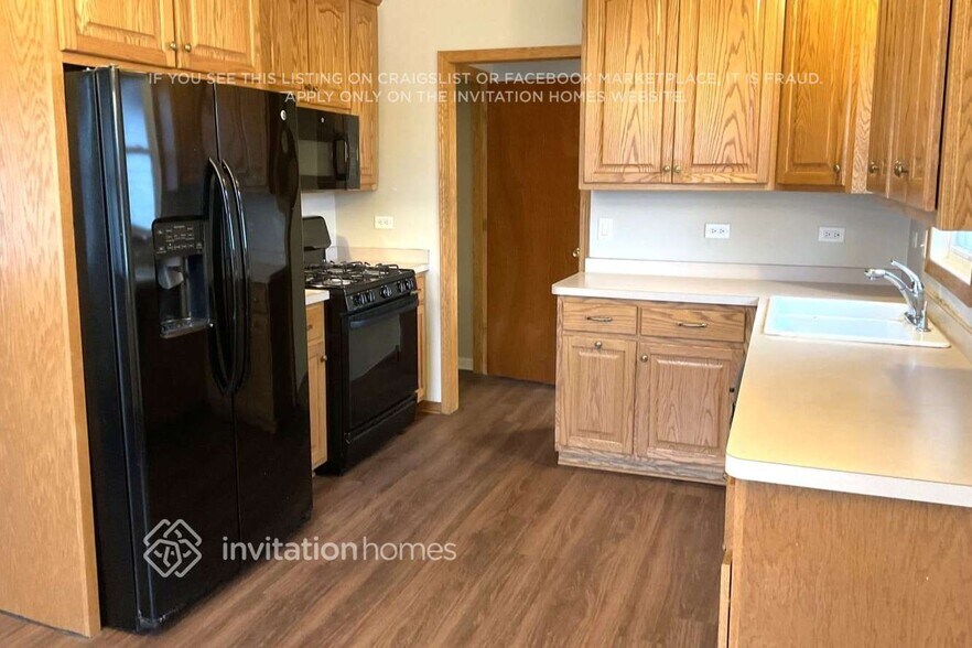 Building Photo - 8844 167th Pl