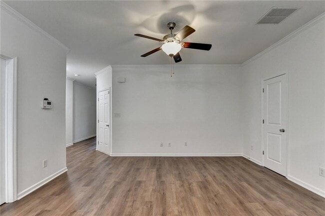 Building Photo - 979 Parkside Wood Ct