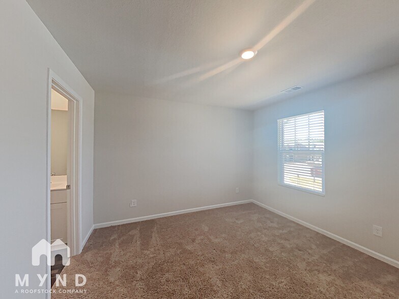 Building Photo - 116 Chandler Ct