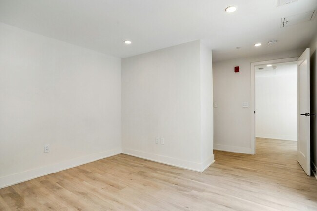 Building Photo - 1716 14th St NW