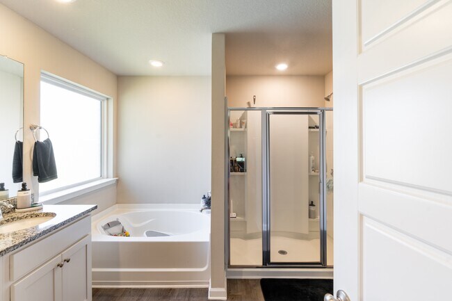 Building Photo - 2568 Arbordale Lp