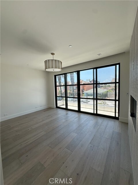 Building Photo - 230 2nd St
