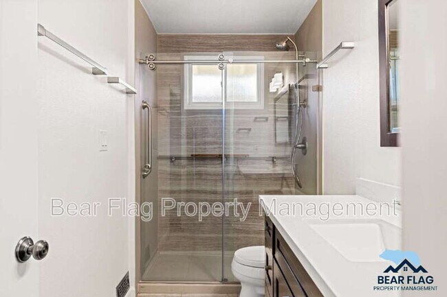 Building Photo - 7919 Ridgemont Dr
