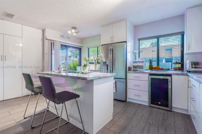 Building Photo - 1662 N 14th Terrace