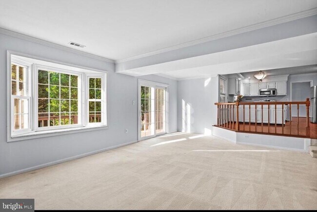 Building Photo - 25 Whittingham Cir