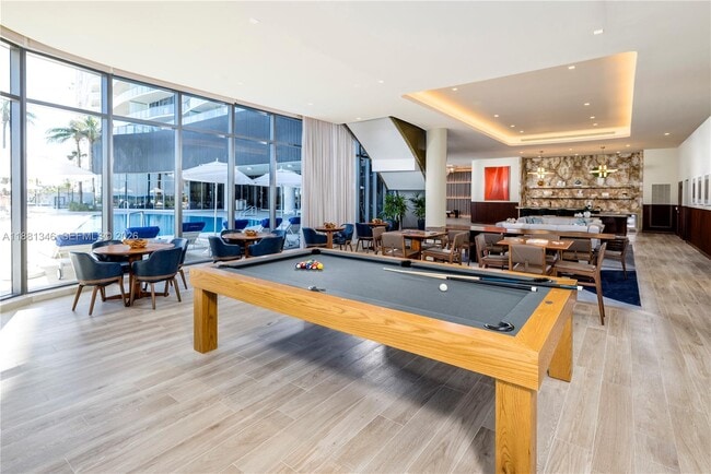 Building Photo - 1116 N Ocean Blvd