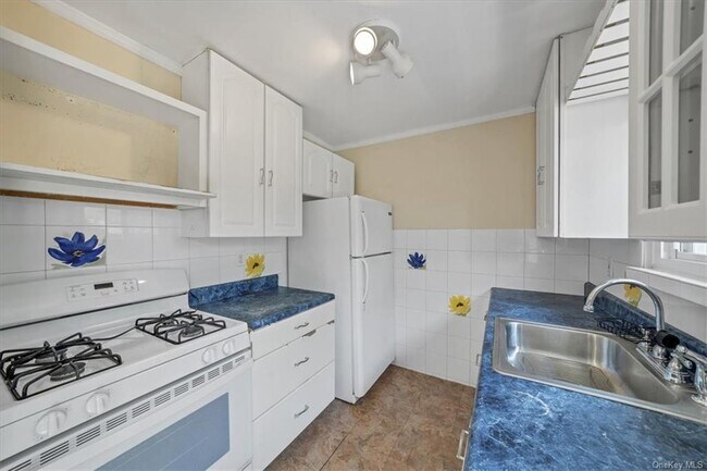 Building Photo - 24 Tanager Rd