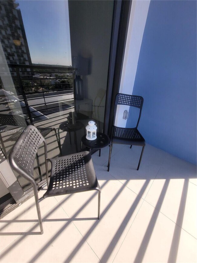 Building Photo - 5350 NW 84th Ave