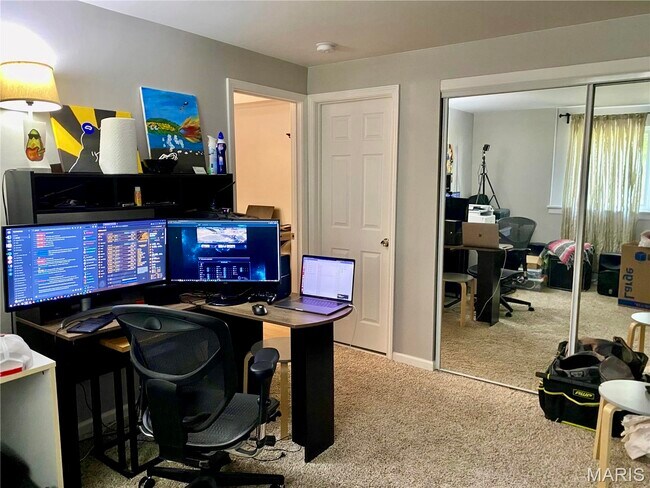 Building Photo - 9 Tree Hill Ct