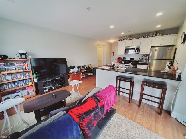 Building Photo - 2 br, 2 bath Condo - 947 Hope St Apt 403