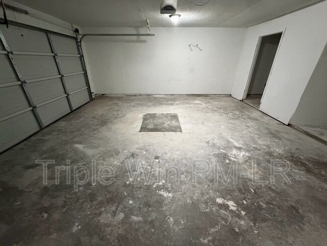 Building Photo - 10002 Stardust Trail