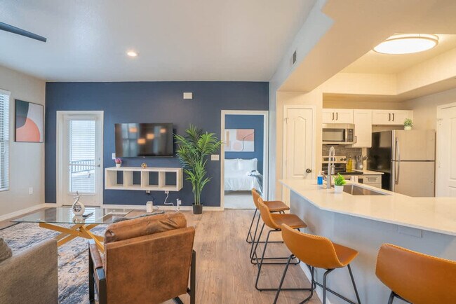 Building Photo - 10 W Minnezona Ave