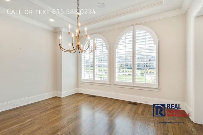 Building Photo - 9220 Lehigh Dr