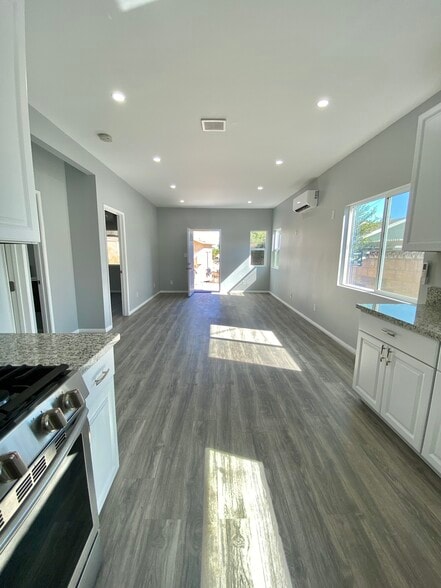 view towards the front of house - 5451 Brynhurst Ave