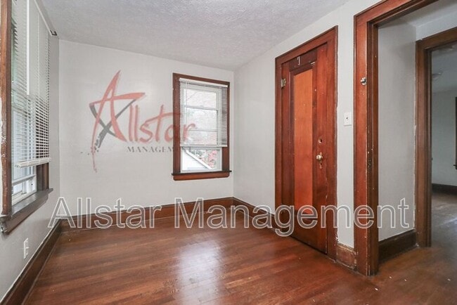 Building Photo - 488 Stanton Ave