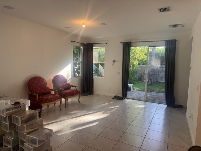 Building Photo - 2468 Timber Forest Dr