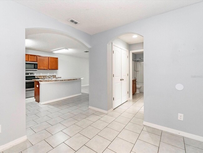 Building Photo - 5555 Maggiore Blvd