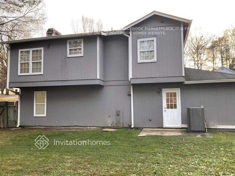 Building Photo - 1410 Chelsea Downs Ln NE