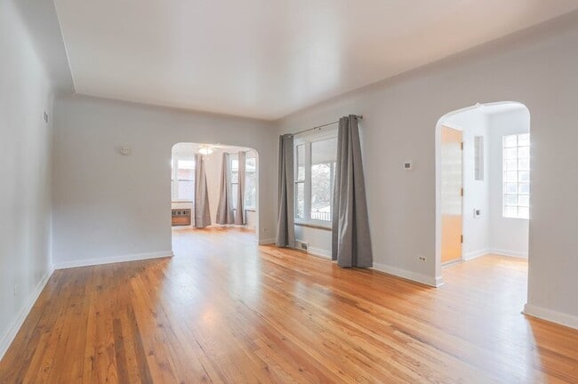 Building Photo - 1254 Dahlia St