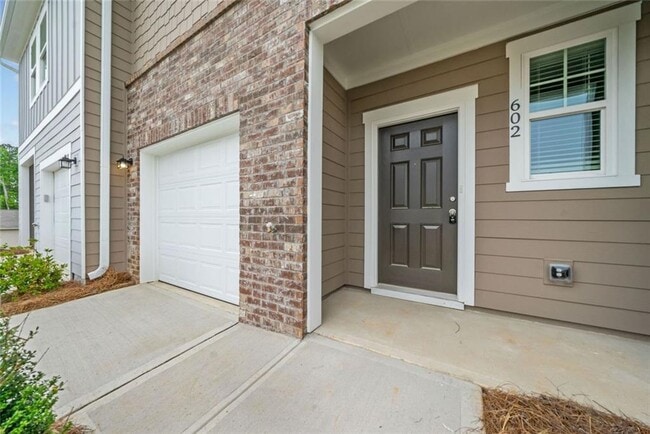Building Photo - 602 Jervis Wy
