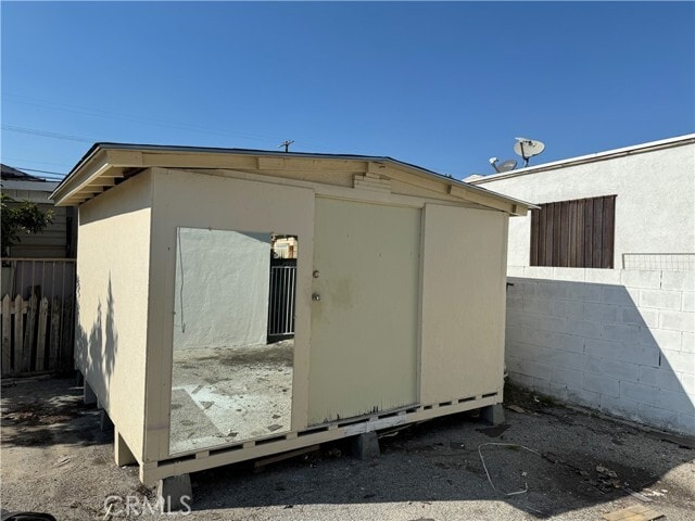 Building Photo - 1183 N Normandie Ave
