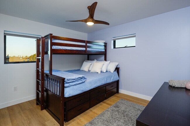 Building Photo - 3920 O-Fully Furnished | Hollywood Beach |...