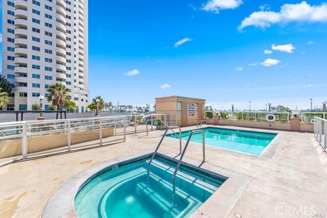 Building Photo - 488 E Ocean Blvd