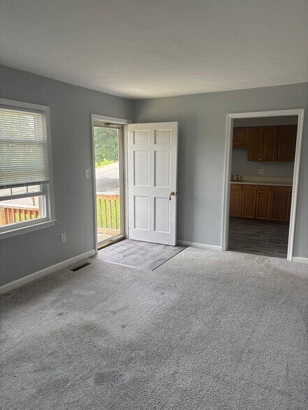 Building Photo - 720 Pyrtle Dr
