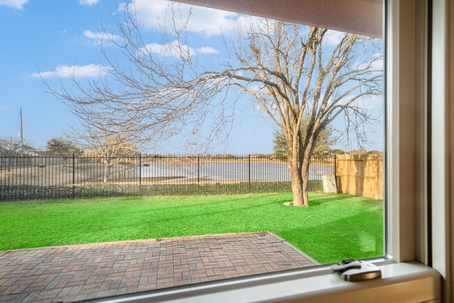 Building Photo - 1530 Hunter Green Ln