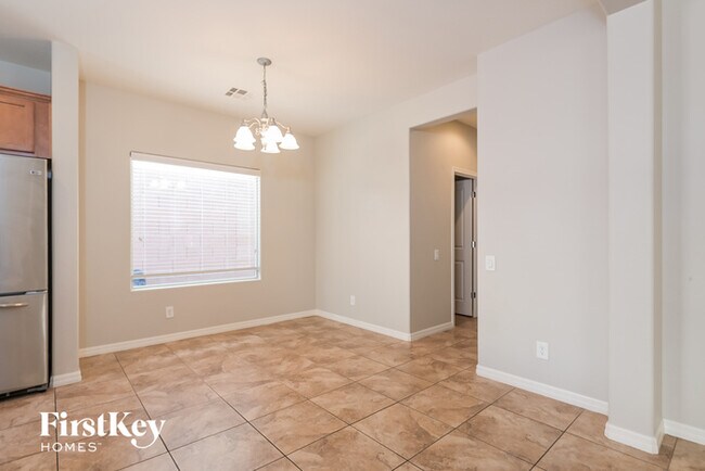 Building Photo - 2616 Romarin Terrace