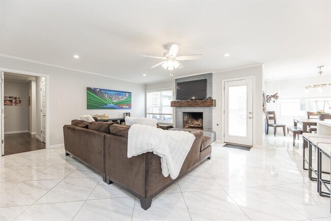 Building Photo - 14531 Bramblewood Dr