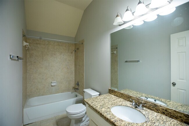 Building Photo - 20911 Avery Cove Ln