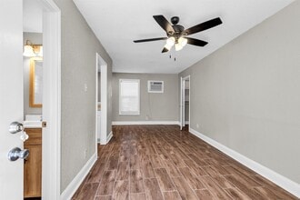 Building Photo - 1423 Hawthorne St