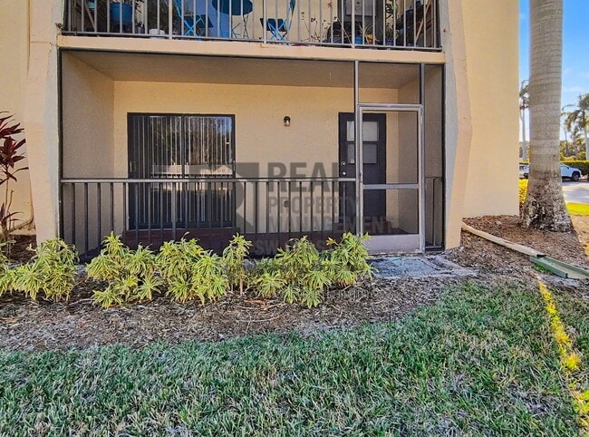 Building Photo - 12471 McGregor Blvd