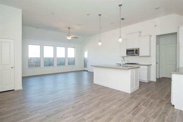 Building Photo - 816 Trailside Ln