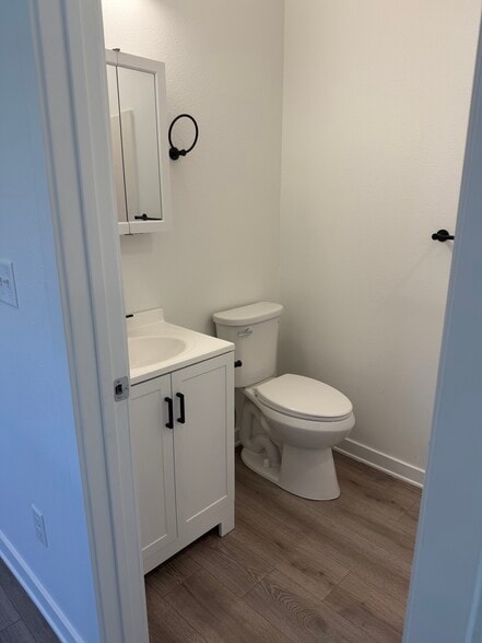 Building Photo - 1528 Wilford Ave